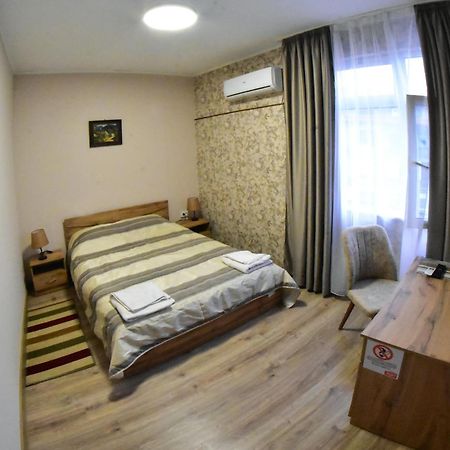 Hotel Rade 1 Vratsa Buitenkant foto