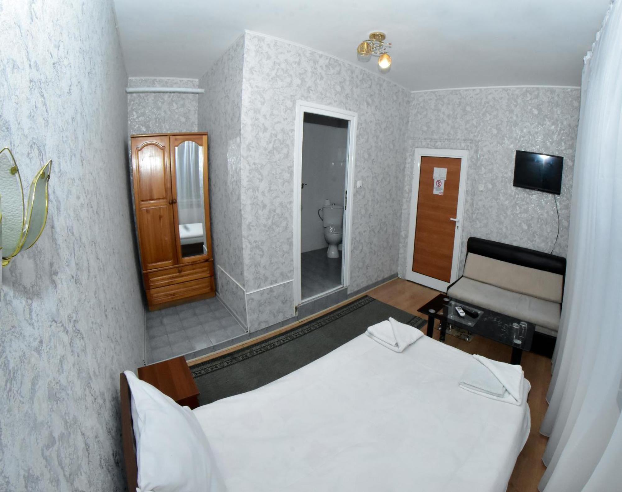 Hotel Rade 1 Vratsa Buitenkant foto