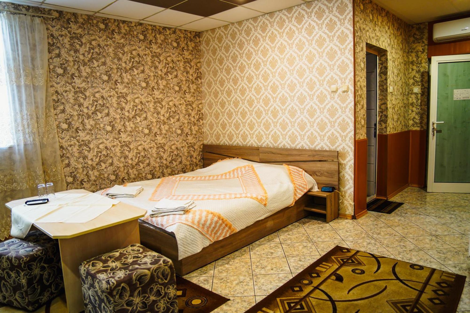 Hotel Rade 1 Vratsa Buitenkant foto